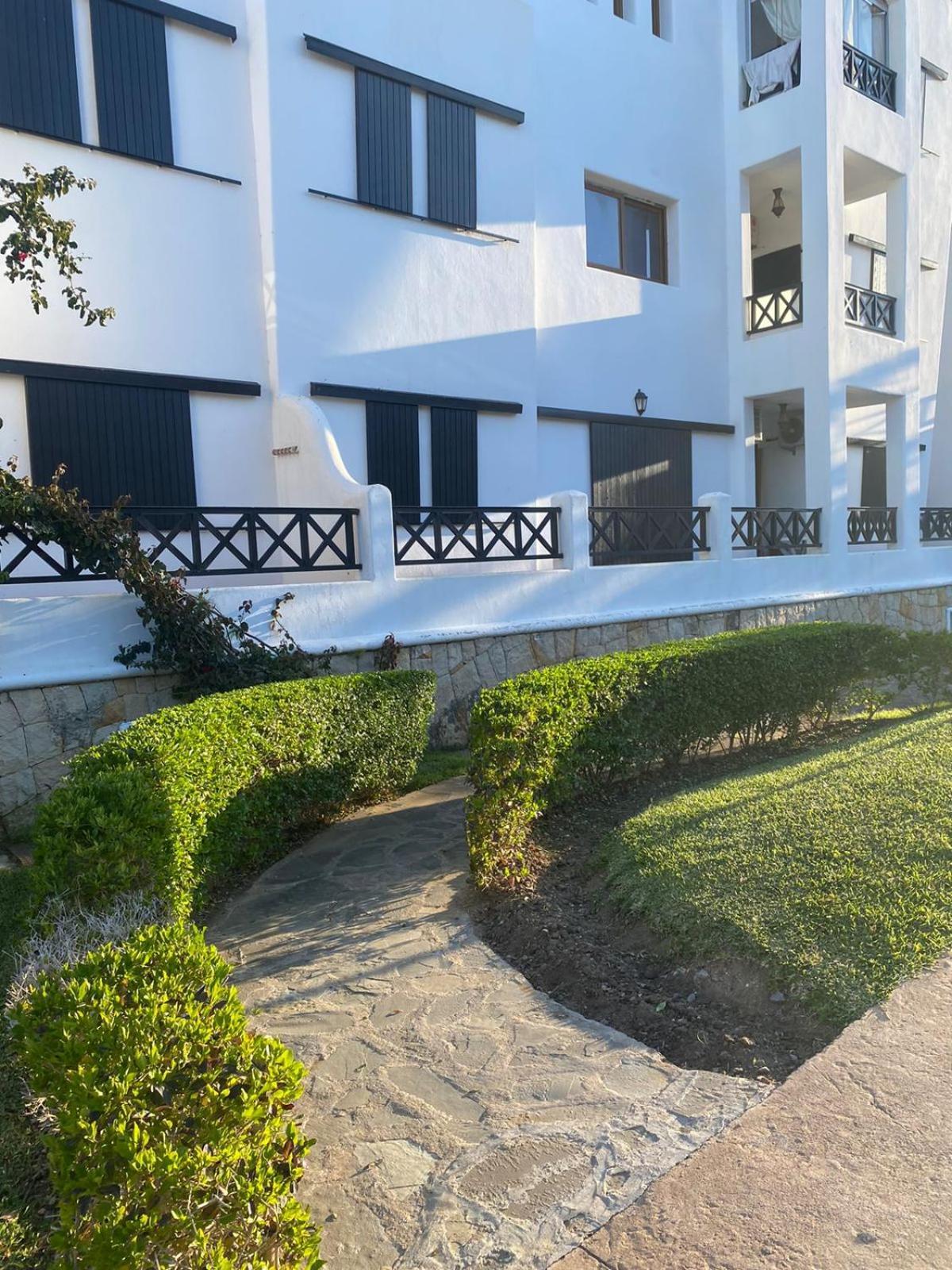 Appartement En Residence Lilacs Garden Avec Clim Et Wifi Cabo Negro Ngoại thất bức ảnh